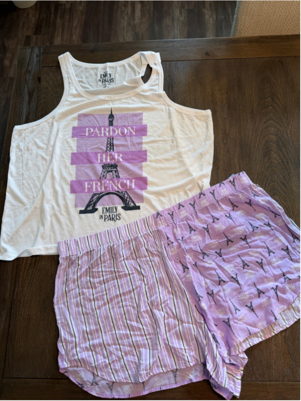 Emily in Paris Pajama Set 2X White Purple EUC